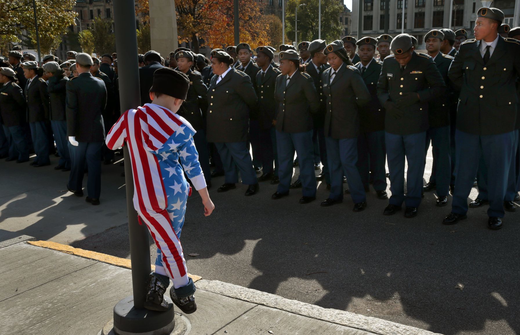 Veterans Day parade rolls by Soldiers Memorial in 36th consecutive run